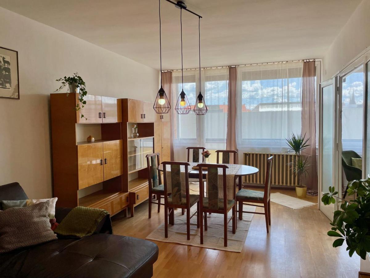 Nosztalgia Apartman Apartment Veszprém Exterior photo